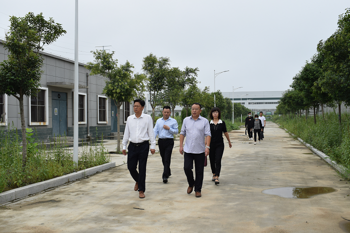 劉培建到自來水調(diào)研1.png 劉培建到自來水調(diào)研1.png