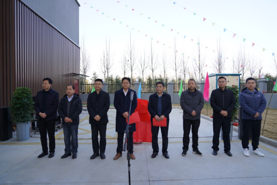 駐馬店石化銷售有限責(zé)任公司金頂山路加油站正式開業(yè)慶典儀式舉行(2)(1)(1)86.png 駐馬店石化銷售有限責(zé)任公司金頂山路加油站正式開業(yè)慶典儀式舉行(2)(1)(1)86.png