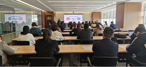 市產(chǎn)業(yè)集團(tuán)召開集團(tuán)信息化建設(shè)項(xiàng)目啟動(dòng)會(huì)29.png 市產(chǎn)業(yè)集團(tuán)召開集團(tuán)信息化建設(shè)項(xiàng)目啟動(dòng)會(huì)29.png