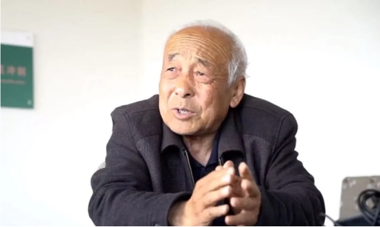 世界地球日，不忘治沙人1782.png