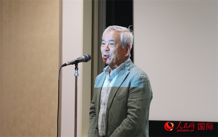 展覽名譽(yù)顧問(wèn)、日本前文化廳長(zhǎng)官青柳正規(guī)致辭。（人民網(wǎng) 許可攝）