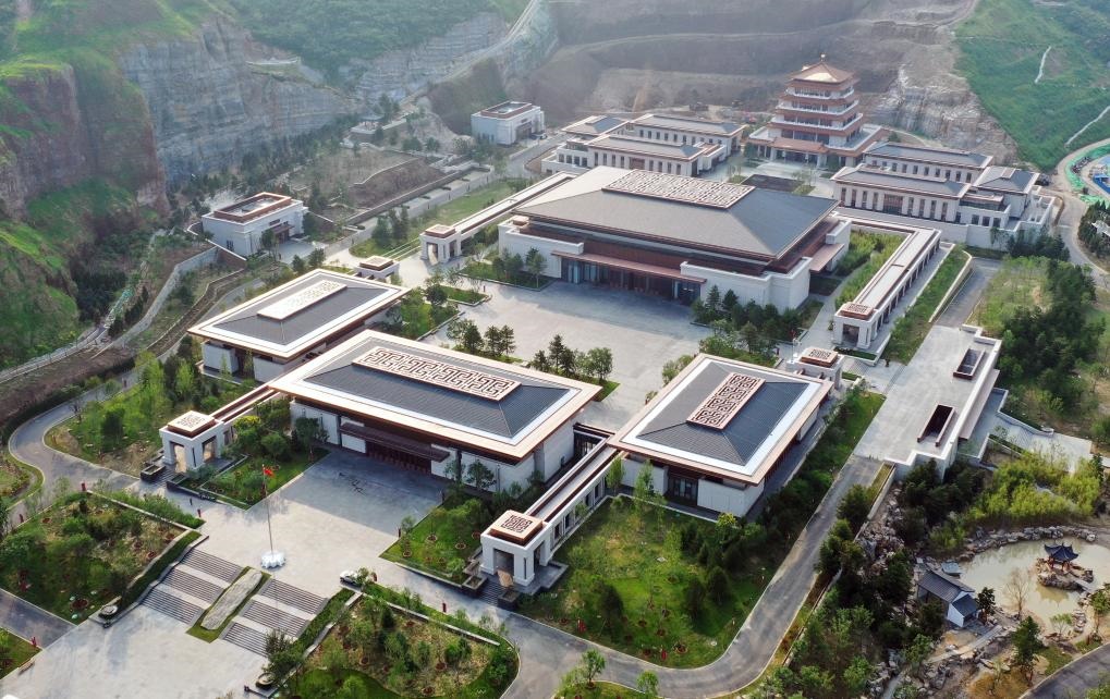 這是2022年7月30日拍攝的中國國家版本館中央總館（無人機照片）。新華社記者 李賀 攝