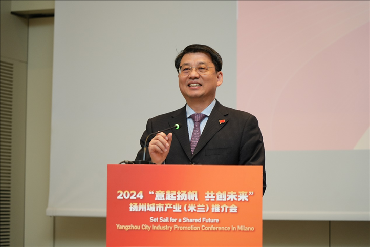中國駐米蘭總領(lǐng)事劉侃寄語中意合作揚(yáng)帆遠(yuǎn)行。 主辦方供圖