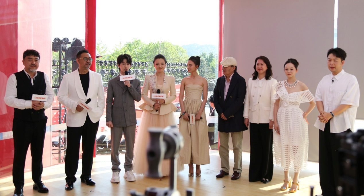 “品牌助力電影”公益直播活動現(xiàn)場。主辦方供圖