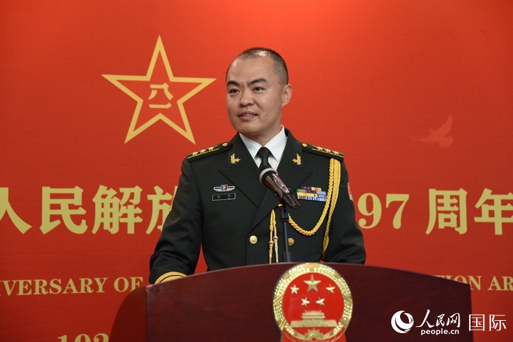 中國(guó)駐瑞典大使館副武官李珂致辭。人民網(wǎng)記者 殷淼攝