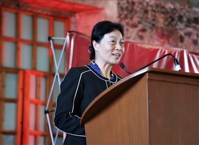 李雅芳作主旨發(fā)言。主辦方供圖