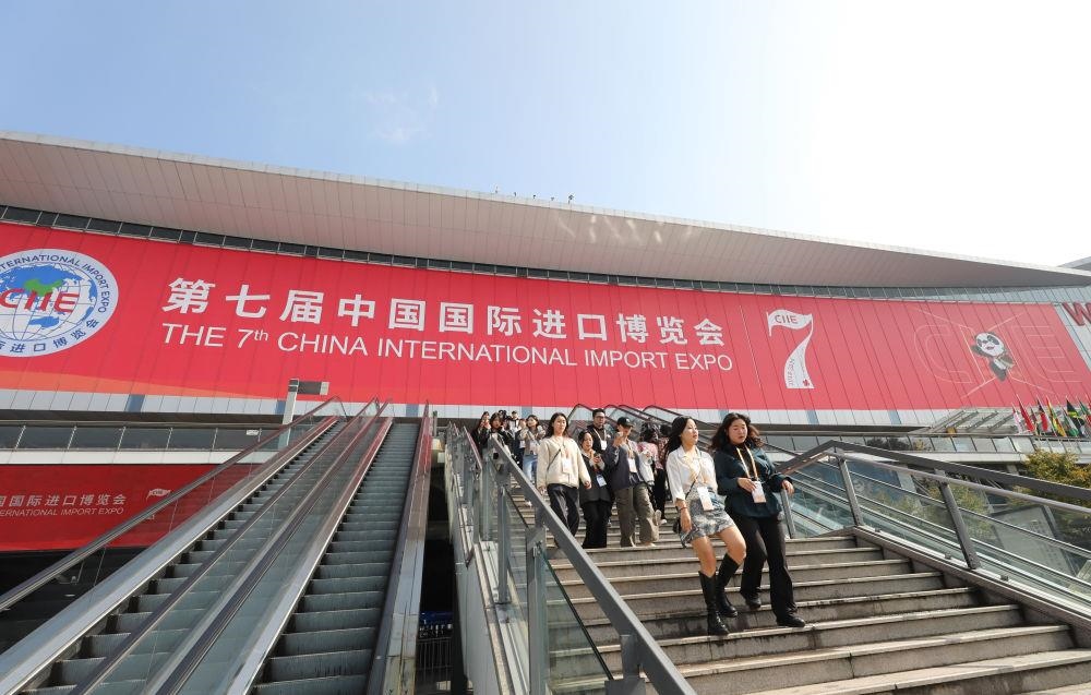 第七屆進(jìn)博會按年計(jì)意向成交額超八百億美元。