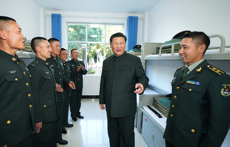 2020年1月19日，習近平主席視察駐云南部隊，深入邊防一線，看望慰問官兵。